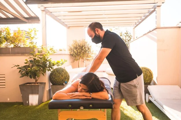 Masaj Zayıflatır mı? Yağ Kaybı, Ödem ve Sıkılaşma Beklentisini Ayırmak 1 Masajın zayıflama beklentisi, ödem hissi ve gerçekçi etkileri